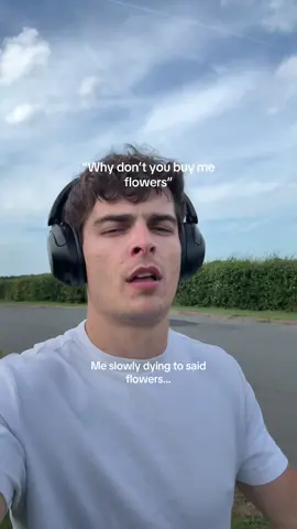 Seriously what is in the air today… fighting for my life #hayfever #sneezing 