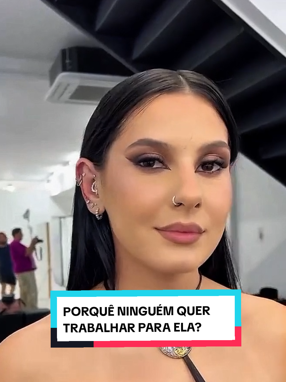 PORQUÊ NINGUÉM QUER TRABALHAR NA CASA DE ANA CASTELA?? #famosos #anacastela #boiadeira 