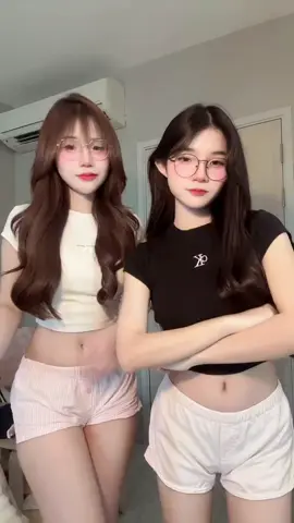 #glassesgirl #thaigirl #cutegirls #dance 