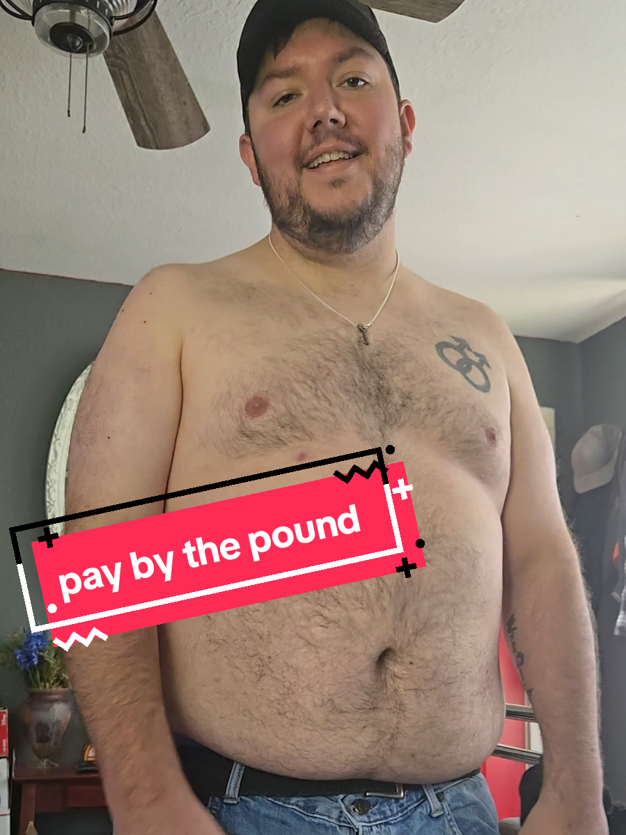 looks like I'm about to pay up #couples #bear #gaybear #bigmen #chubbymen #belly #men 