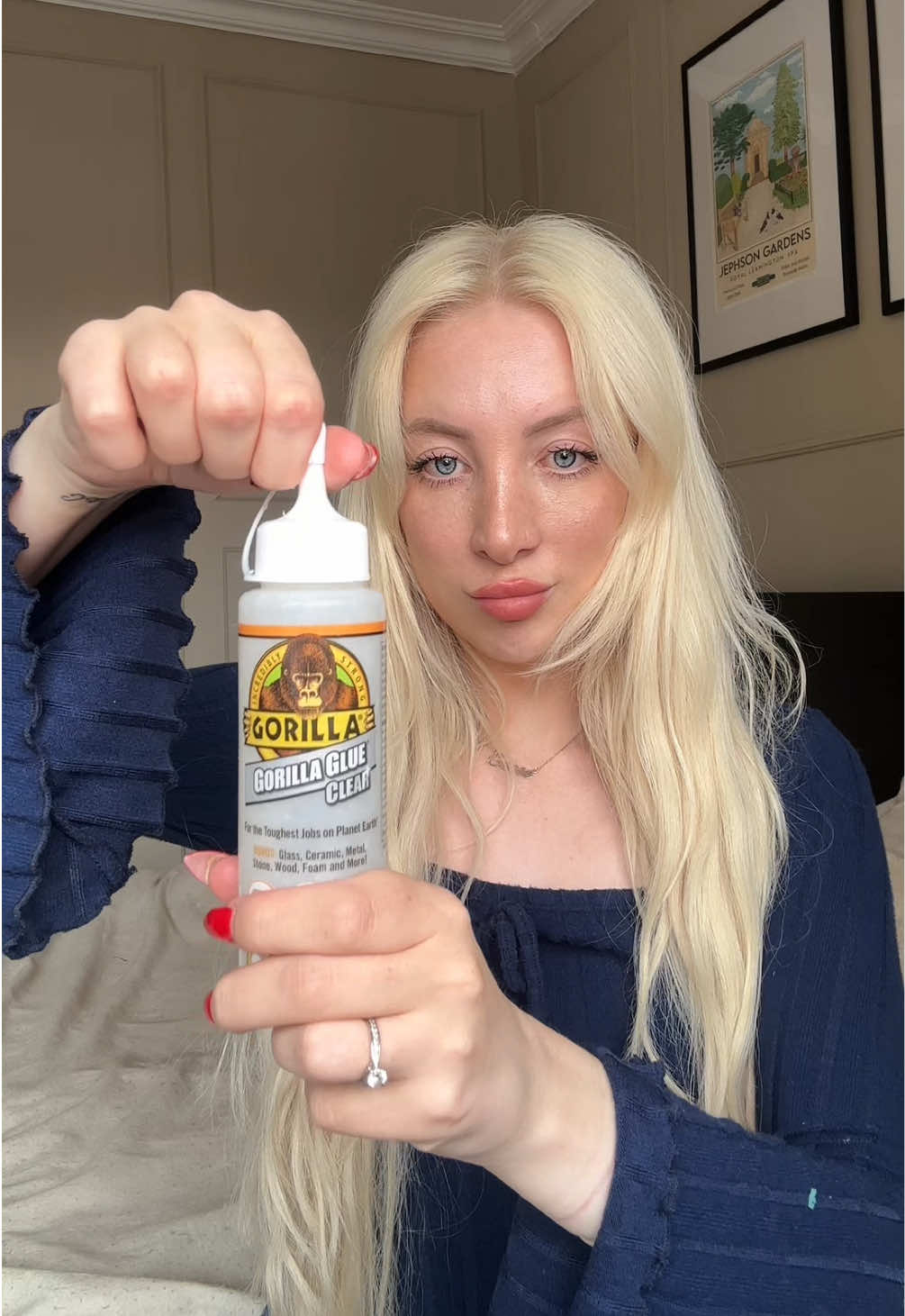 hairspray ❎ gorilla glue ✅