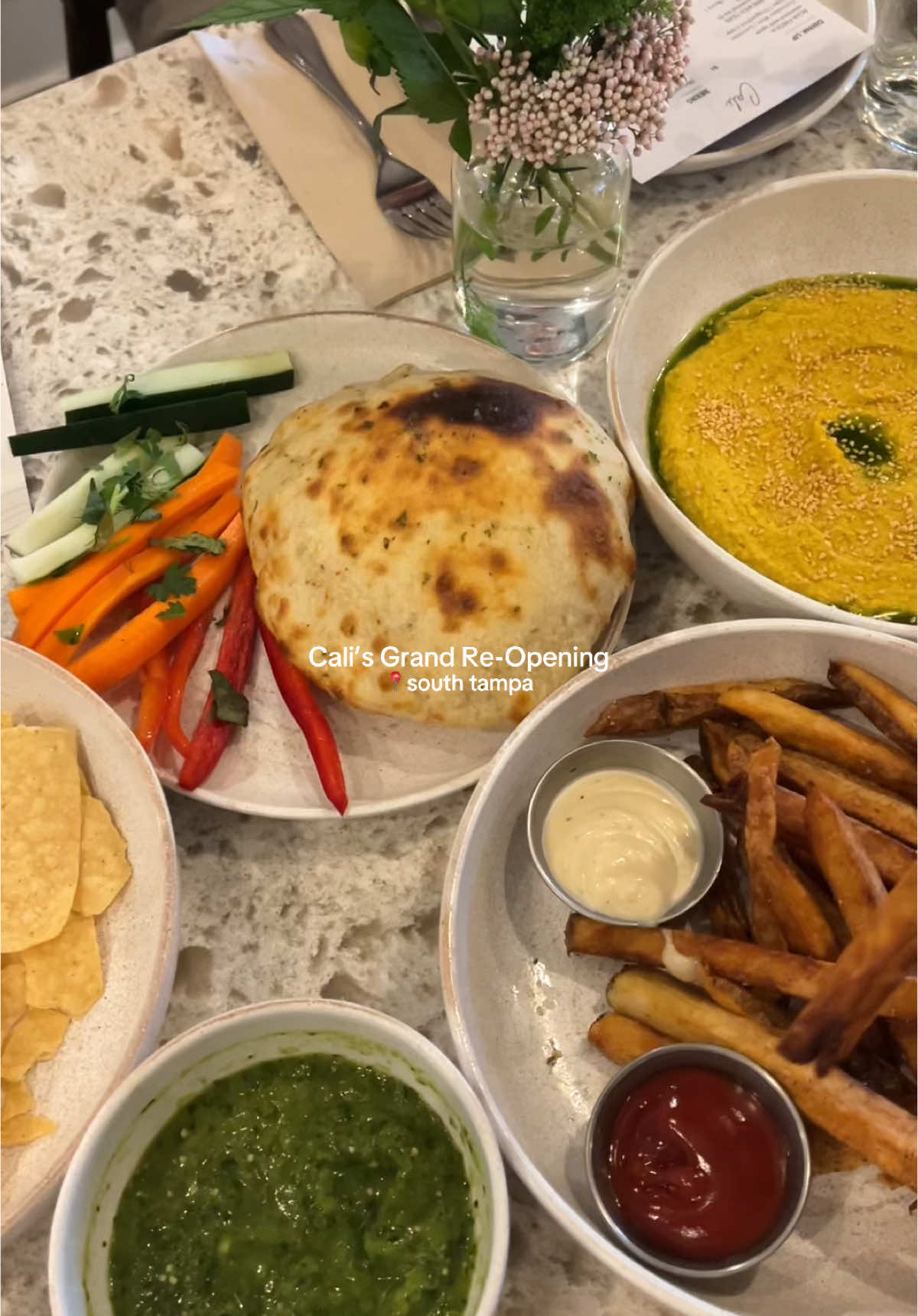 Everything we had was seriously sooo good 🍴🧆🌿💛🥗 @eatatcali #tampainfluencer #tampa #newintampa #Foodie #healthydinner #tampafoodie #tamparestaurants #RestaurantReview 