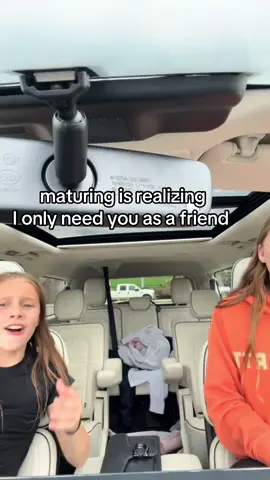 Love you Callie!!@callie #noface #fakebodyy⚠️ #im18tiktok #notmyvideo #accountsupervisedbyanadult #cheer 