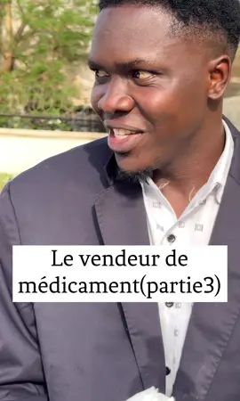 Le vendeur de médicament 😂#viralvideos très très#drole rire#humour dame #burkinafaso🇧🇫 #guineenne224🇬🇳 