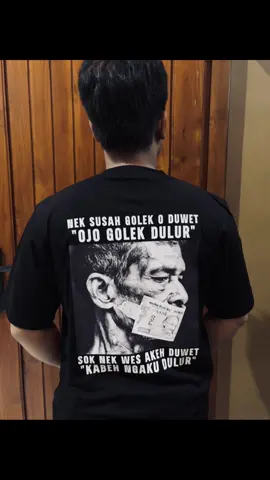 Nek Susah Golek O Duwet Ojo Golek Dulur 🥵 Singlet/Kaos Ready ya Gengs 🔥 Netralan Kabehh lekk 🗣️🔥 #fortisfortunaadiuvat #borntofight #terlahiruntukbertarung #diantemi #diantemivisum? #kaosdistromurah #kaosdistro #fortisfortunaadiuvat☠️ #bertempurlahselayaknyapria #bertempurlahselayaknyapria🔥 #njaganisengoraora #fypシ゚viral🖤tiktok #fyppppppp #fypp #fypppp #salamrongkepelan💥🏴‍☠️🥊 #kaosnetral #fyppppppppppppppppppppppp 