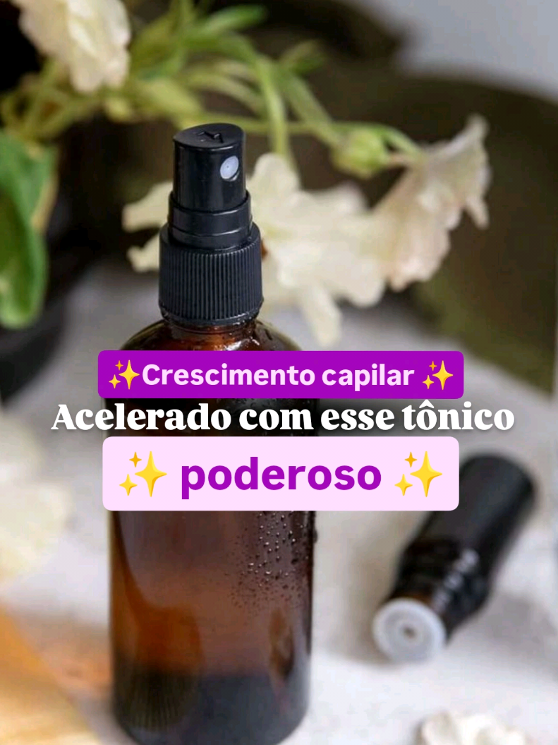 Esse tônico de folha de goiaba e louro fez meu cabelo crescer! Essa mistura natural tem salvado muitos cabelos por aí: 🍃 Louro = força e circulação 🍃 Goiaba = crescimento e brilho Mistura e aplica no couro cabeludo. Testa e me marca! ⚡Ah aproveita e já me siga todos os dias posto dicas novas por aqui ❤️  q⚡ Créditos para o autor oficial do vídeo muito obrigado por compartilhar essa dica maravilhosa conosco 🥰  #cabelos #queda #toniconatural #cabelonatural #receitacaseira #folhadelouro #folhadegoiaba