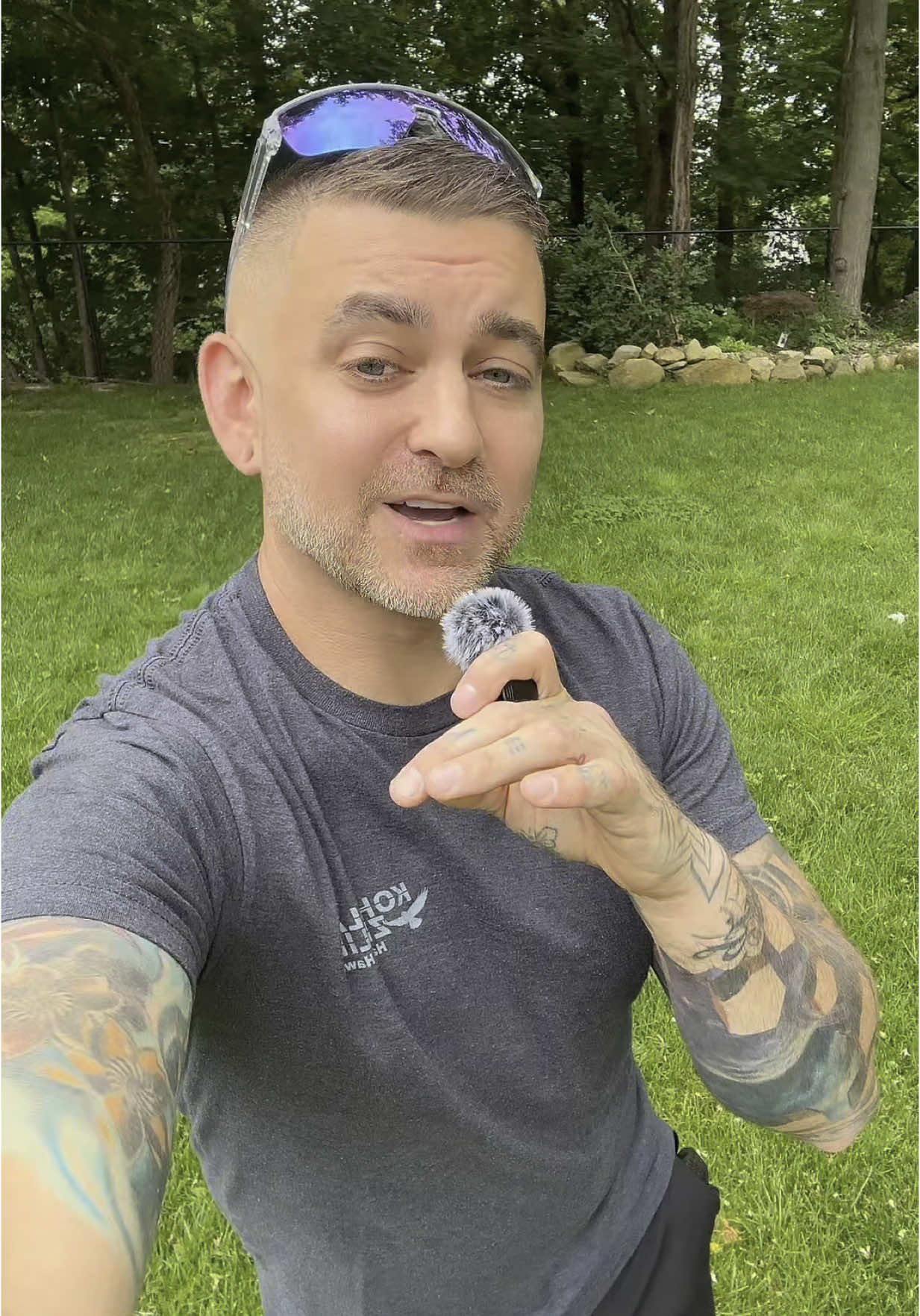 Riding through the wind to test these $8.99 wireless mics! Before vs. After… hear the difference in real-time! Click the orange shopping cart to grab yours!  #wirelessmic #mic #microphone #lavaliermicrophone #contentcreator #contentcreation 