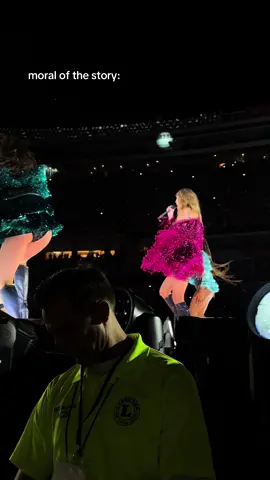 So freaking happy for our girl. @Taylor Swift 