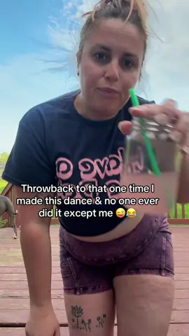 I just added the last part though cause I like that move 👏🏼 #bops #vibezz #rememberwhen #happyfriyay 