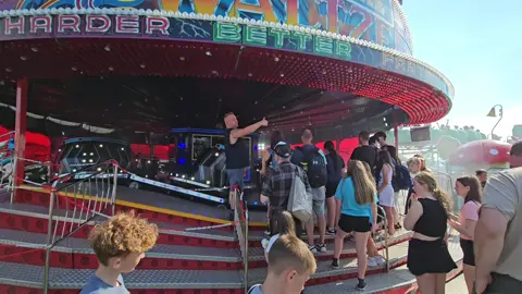 Daley Harniess Deluxe Waltzer at the Ayr Air Show last year a visitor from England. A lovely machine 👌💯