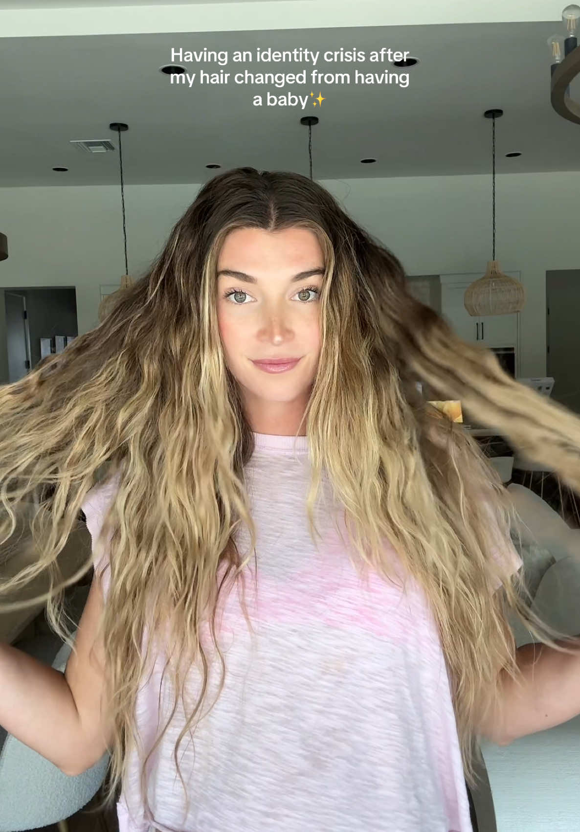 Anyone else’s hair changed after pregnancy?! It’s like half curly have straight😂 Trying the @Greta Wilson @Not Your Mother's method🫶🏻💕#hairroutine #curlyhairroutine #hairgrowth #naturalhair 