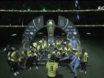 العاشرة بتوقيت العميد 😎💛.              #ittiarena #الاتحاد 