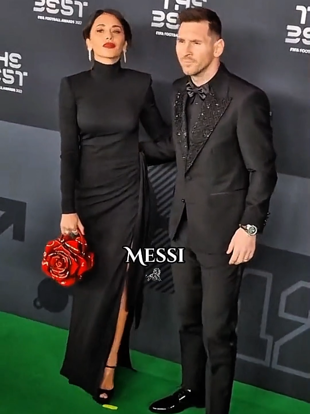 Por que Messi nunca toca em mulheres que não são suas? #messi #curiosidades 