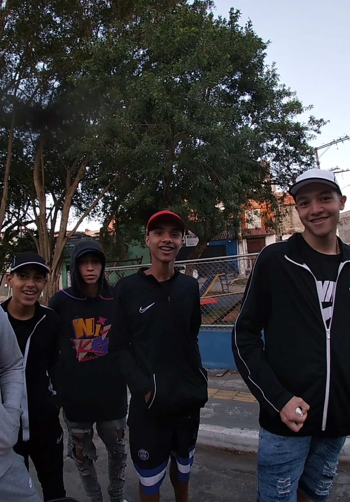 Novos talentos pra gravar vídeos kkk