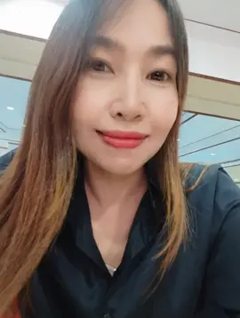 อยู่ในทุ่งดอกไม้ 🥰🥰
