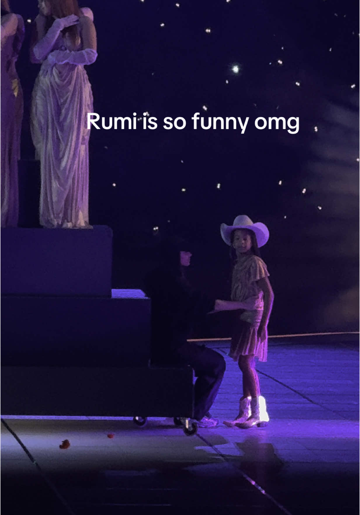 Rumi at Met Life #cowboycarter #rumi #cowboycarterworldtour #beyonce 