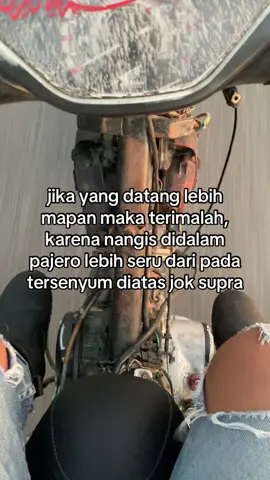 Cinta tidak membuat mu bahagia nona. Maka pergila dengan cinta yang setara. Aku undur diri dan lanjut menjadi kuli
