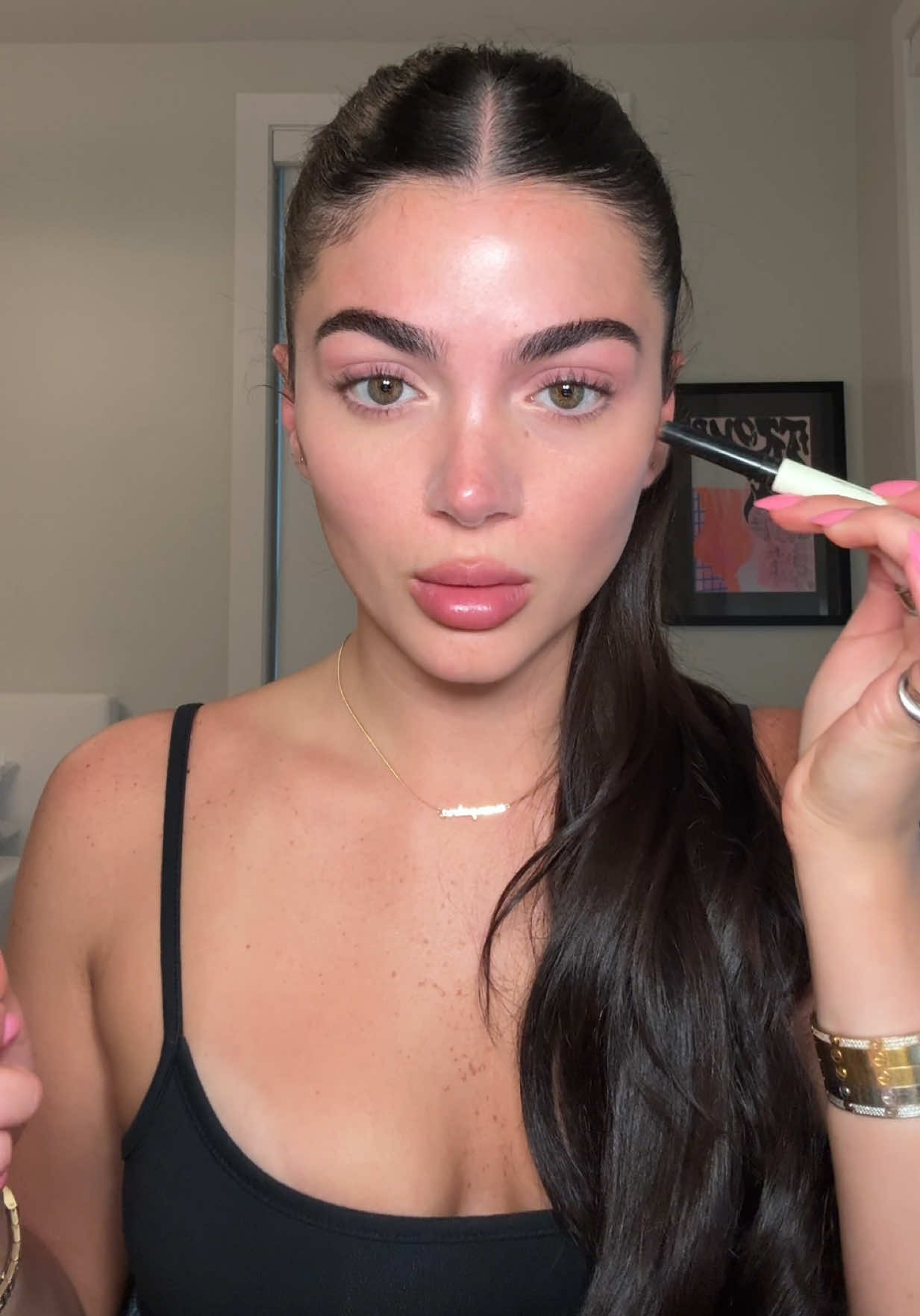 ⭐️🙋🏻‍♀️ #grwm #makeup #slickback  @The Rootist spray  @Haus Labs by Lady Gaga concealer + brush  @Victoria Beckham Beauty contour  @MakeUpForEverUSA crayon + liner  @EP JEWELS jewelry 