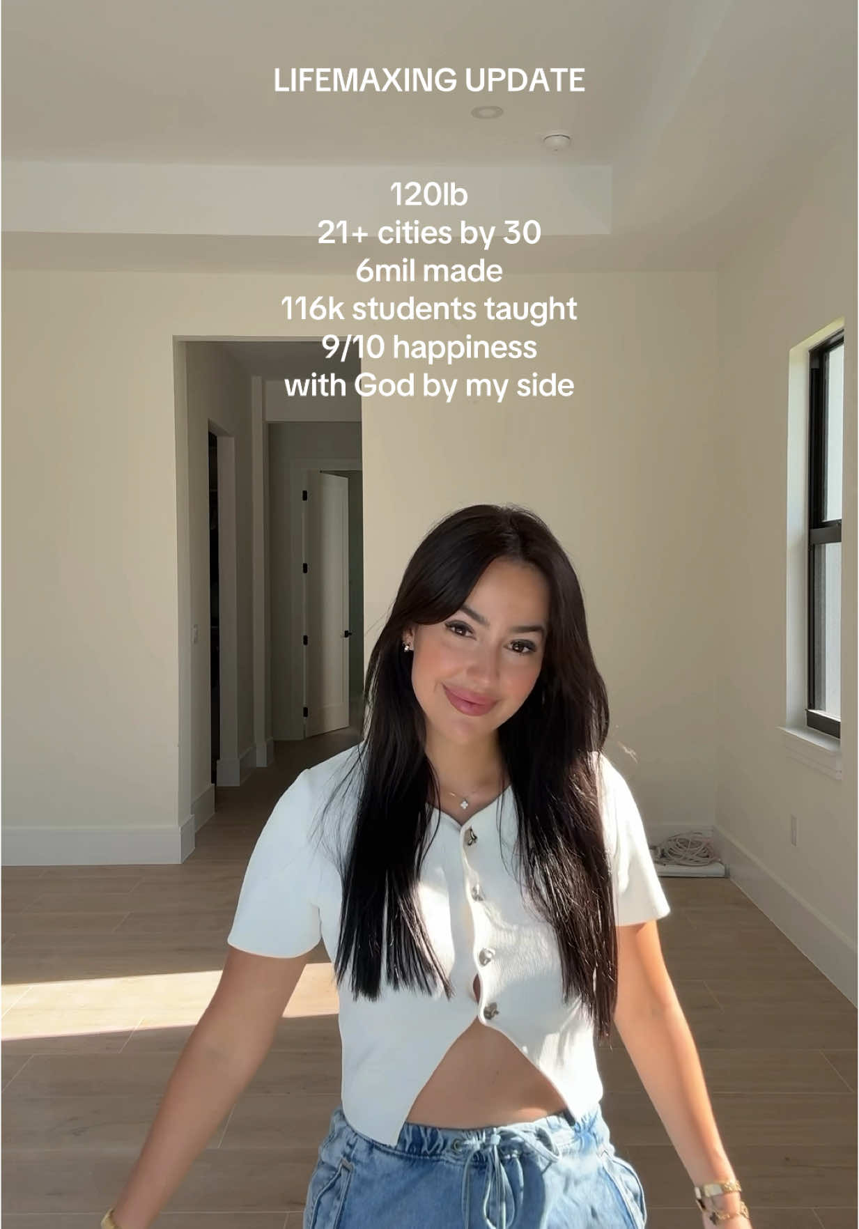 Life update ✨🙏🏼 I’m not special you can 1000% do this too. What I do is called Digitsl marketing & if you want to learn more on how to get started click the link in my bio 