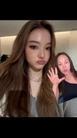 Kpop star Ella Gross makeup 😚 #greenscreen 