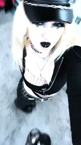 hiii (say it back) 