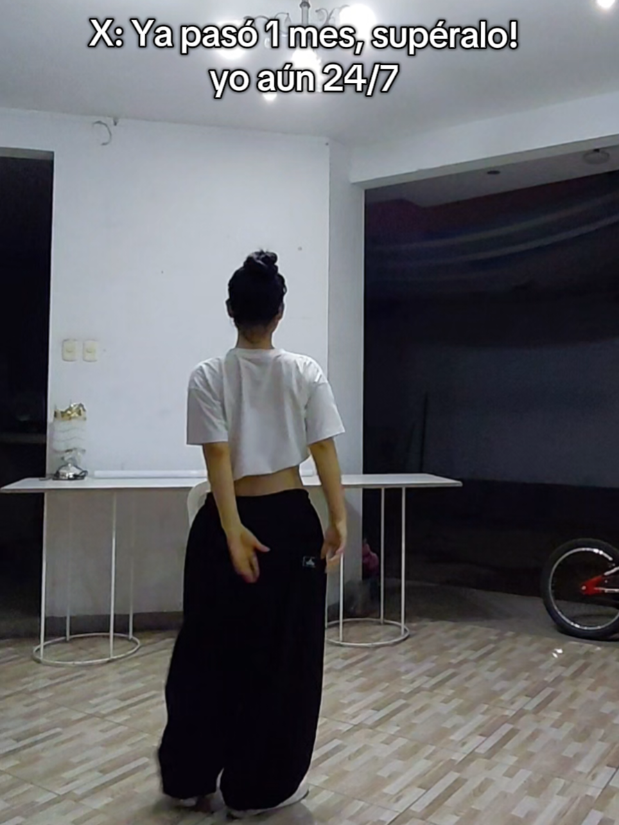 Adivinen quien es mi BIAS con solo ver el video🫦  Esperen el Dancecover, más vale tarde que nunca✨️😎 @KATSEYE #gnarly  @BLINGONE [블링원]  #BLINGONE #RUBI #idolperuana #coreadelsur #KPop  #baile #dance #canto #actuacion #artista #rubiaristia  #gnarly 