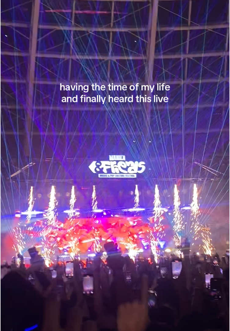 @Zedd DID NOT DISAPPOINT. I can die peacefully now it wasss soo much funnn! @&FRIENDS Festival 🔥 #fyp #zedd #clarity #andfriends #manila #okadamanila #edm #music #rave 