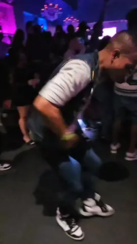 Calm Freestyle in the club.. @Club Amadeus  #trendin #viral #icon #dance #dancing #dancer #dancehall #tiktokdance #viralvideo #dancingchallenge #fyp #jamaican #freestyle #raw# #cypher #goat #legend #freestyle #raw #pioneer 