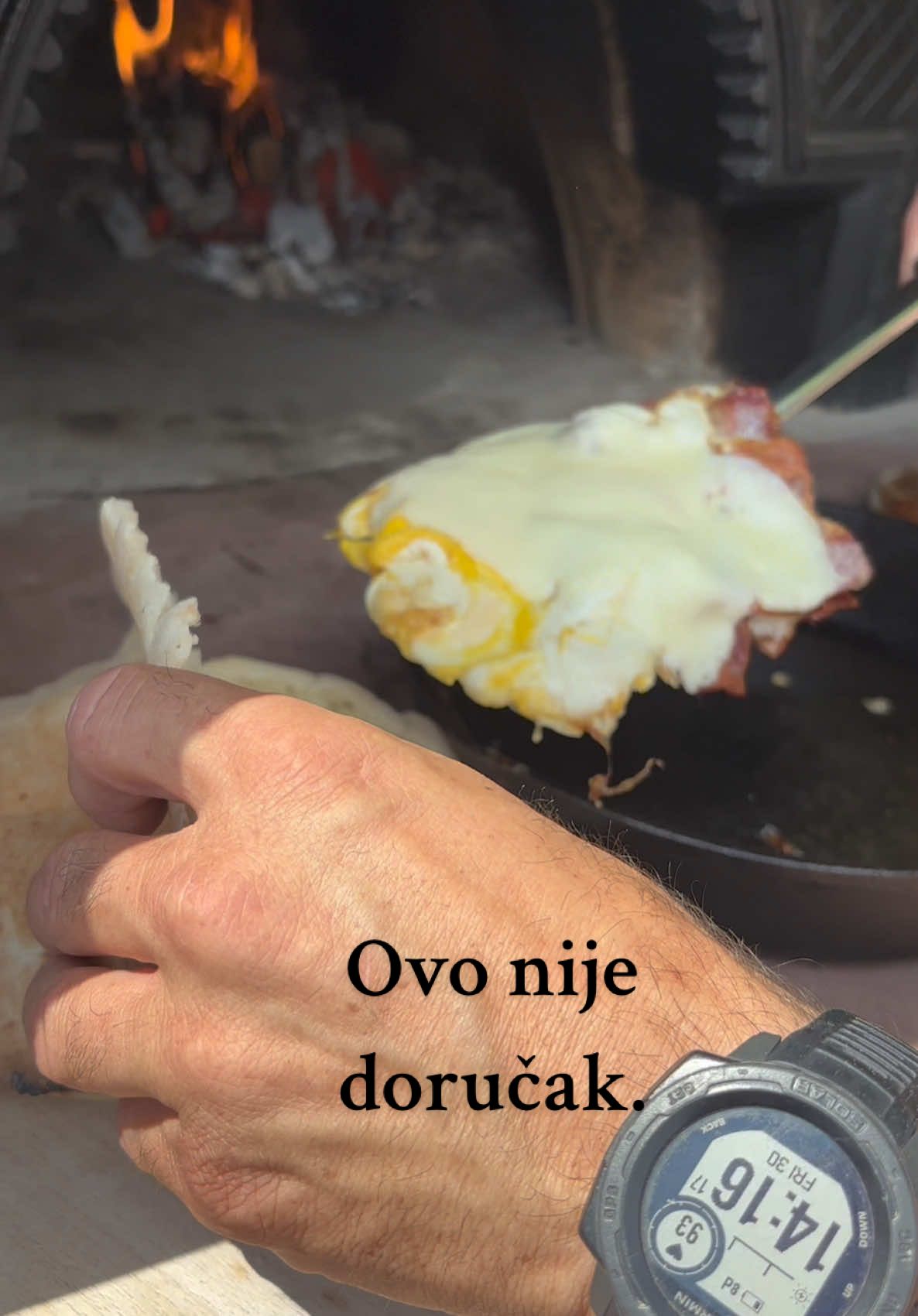 Ako znaš da upališ vatru — znaš i šta radiš u životu. Peć na drva. Bez priče. Za muškarca. Proizvodimo peći na drva. Za one koji znaju šta rade. #pizzaoven #pecnadrva #lavaoven