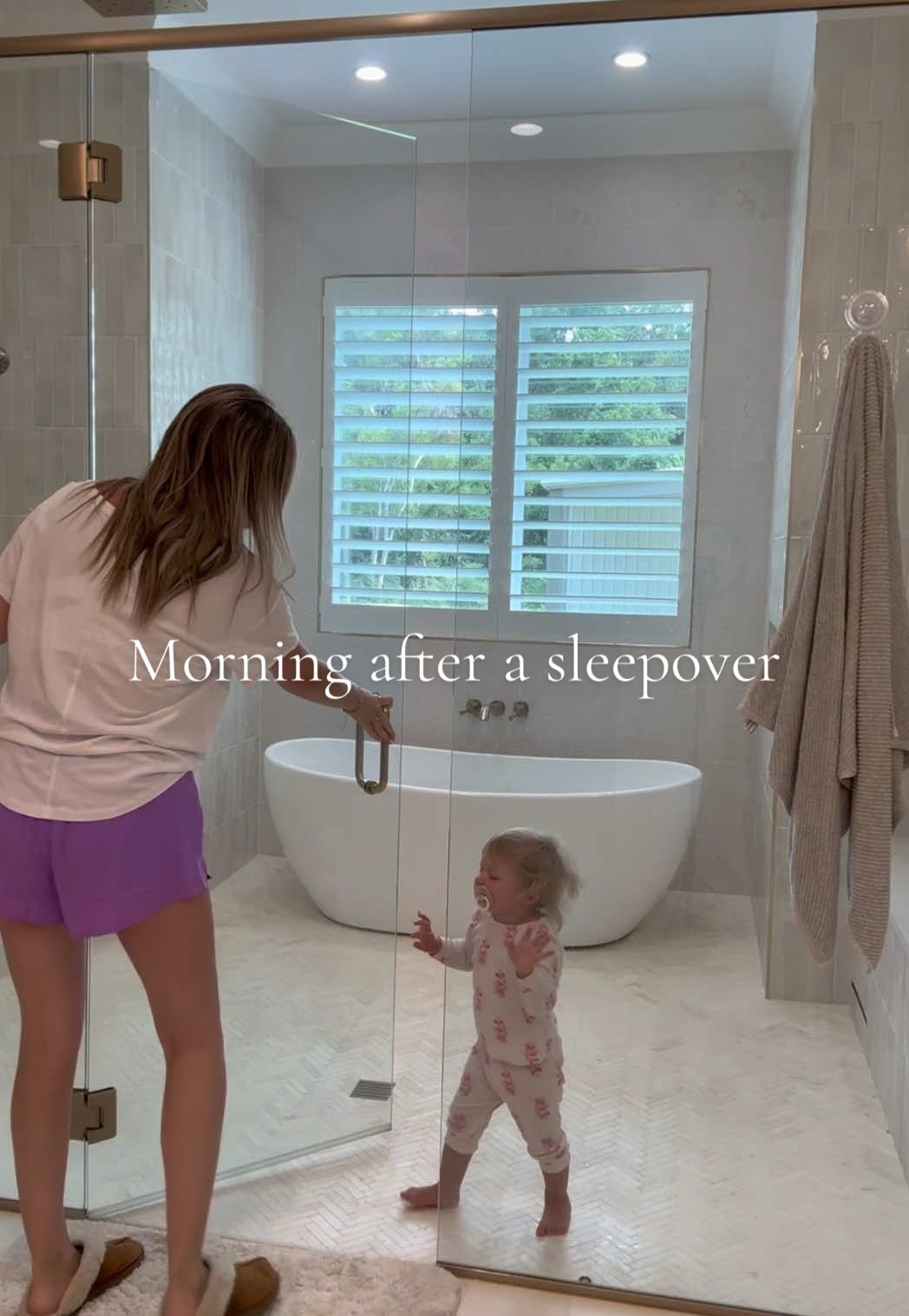 The aftermath of a sleepover… 🤣💗 #momtok #sahm #morningroutine #kids #nieces 