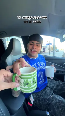 Tu amigo que vive en el auto!! 😅😂 #humor #autos #comedia #parati #paratii #fyp #amigos 