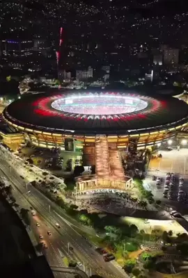 A estética Rubro-negra é absurda de linda! 😍❤️🖤 🎥 | Maracanã vista aérea
