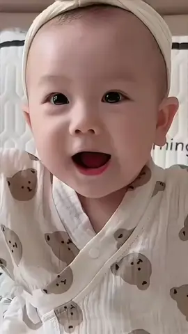 Trộm vía yêu em 🥰 #thoitrangtreem #embedangyeu #bodysuit #quanaotreem #sosinh #embedangyeu