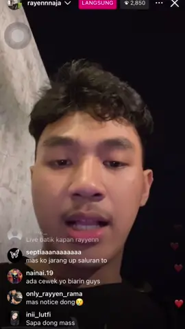 bener-bener nggak nyangka waktu denger rayen keluar dari batik. rasanya sedih, apalagi ngelihat dia udah jadi bagian penting dari semuanya. walaupun belum pasti, karna dia blm bilang, cuma mikirin kemungkinan itu aja udah bikin sedih. tapi apapun nanti keputusannya, aku tetap dukung dia. semoga jalan yang dipilih bisa bawa dia ke hal-hal yang lebih baik.🥺🫂#MasRayen #sedih  #CapCut 