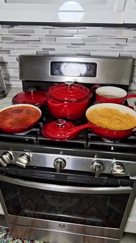 Enamel Cast Iron Cookware Set, Sartenes de hierro fundido #phivilla #recenthottopics #sartenes #sartenesdehierrofundido #ollasantiadherentes #oven #tiktokshopsummerturnup #TikTokShop 