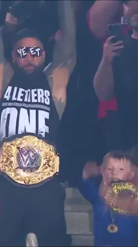 Jey Uso making a surprise visit on SmackDown? Only one word to describe that! YEET! #WWE #smackdown