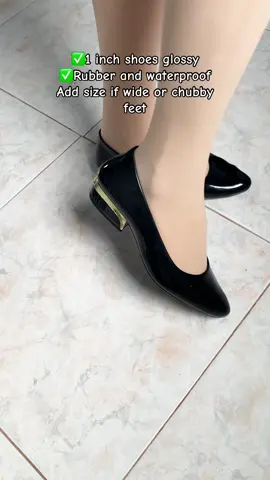 Very affordable shoes glossy#shoes #schoolshoes #officeshoes #rubber 