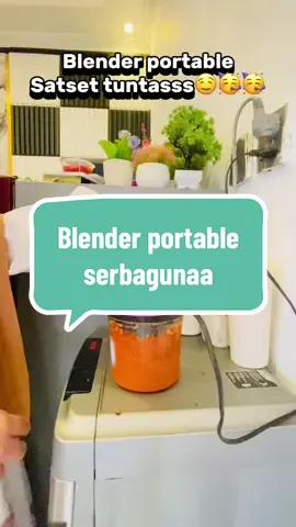 Hidup lebih mudah dgn yg serba satset tuntas😁contohnya kaya blender ini,bentukan nya yg unik kaya kapsul,praktis,gak ribet satset,bikin semua serba simpel,blender buah esbatu,bumbudapur semua bisa,jadi tunggu apa lagi,miliki sekarang juga,checkout dikeranjang kuning ya bunda2😋😋🥳🥳🥳#blender #blenderchopper #blenderportable #blenderportablemurah #fyp 