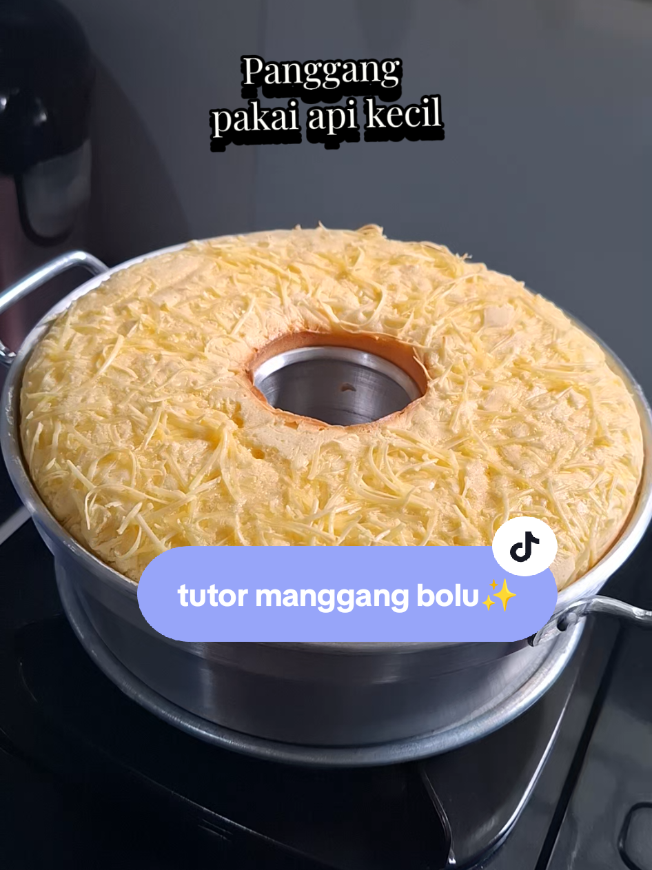 tutorial panggang bolu menggunakan baking pan dan pakai api kecil tanpa pasir🥰🎀 #tutorial #pakai #baking #pan #pemanggang #bolu #foryoupage #4u 