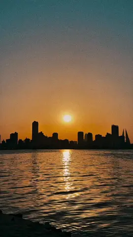 اعشق الصمت 