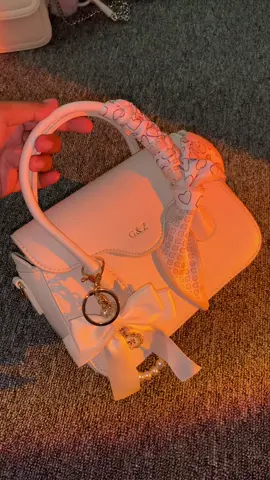 astaga cakep banget 🫶🏻🥹 #taswanita #taskondangan #slingbag #handbag #tasselempang #tasjinjing #foryou g&zladysbag 