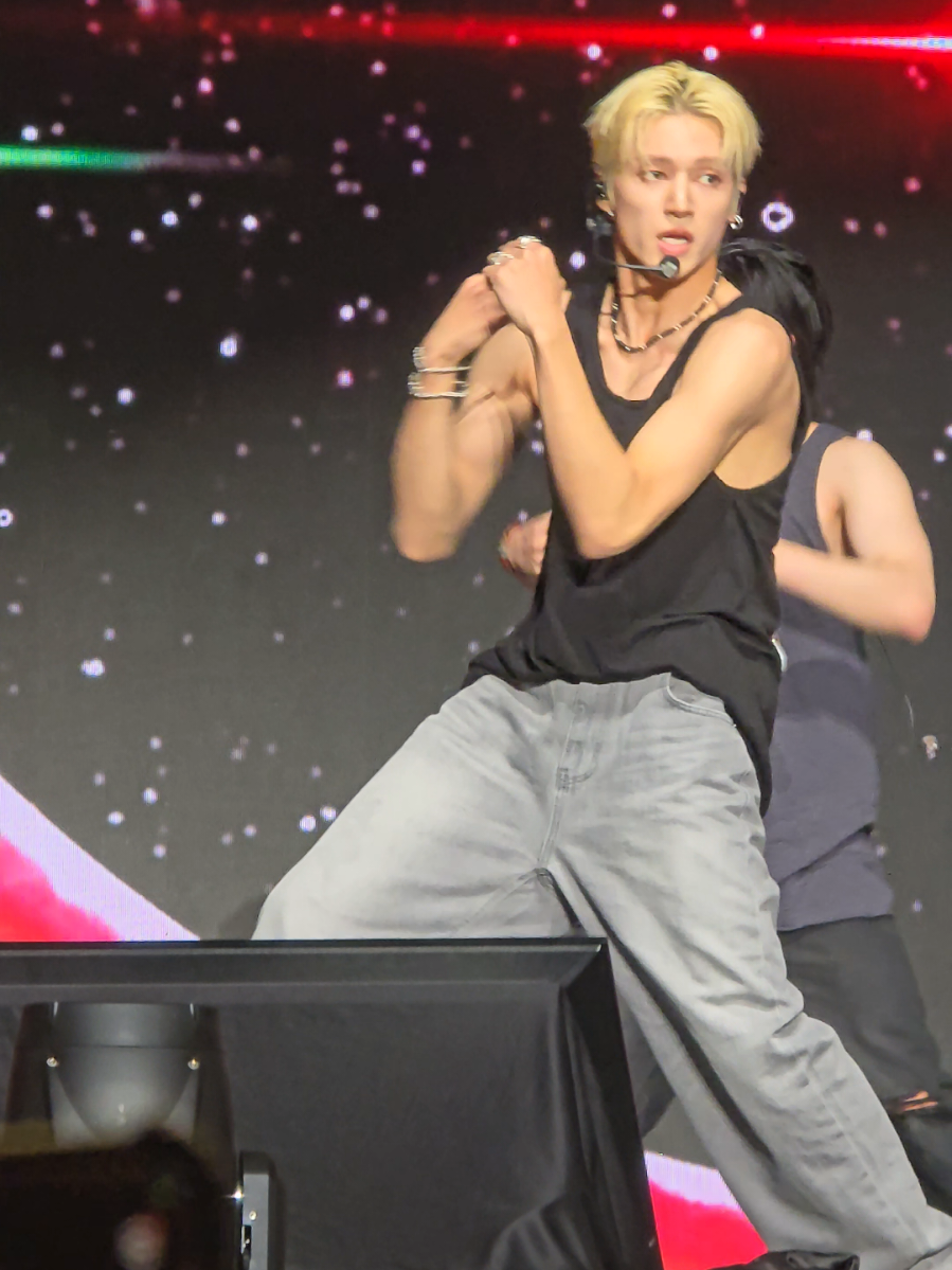 jung wooyoung! dont test my sanity😭 #KpopMasterzinKualaLumpur #ATEEZinKL #ATEEZ #에이티즈 #atiny #jungwooyoung #wooyoung #wommy 