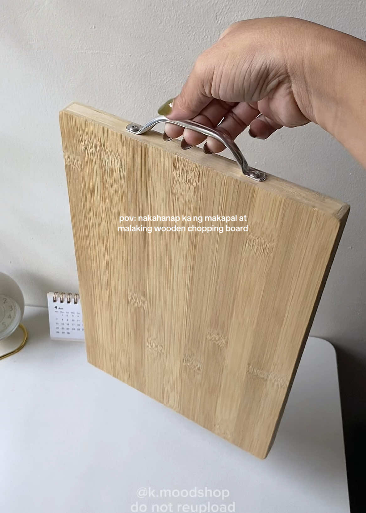 Perfect sa team kahoy at puti ‘tong Wooden Chopping Board #choppingboard #woodenchoppingboard #bamboochoppingboard #sangkalan #affordablechoppingboard #recommendations #fyp 