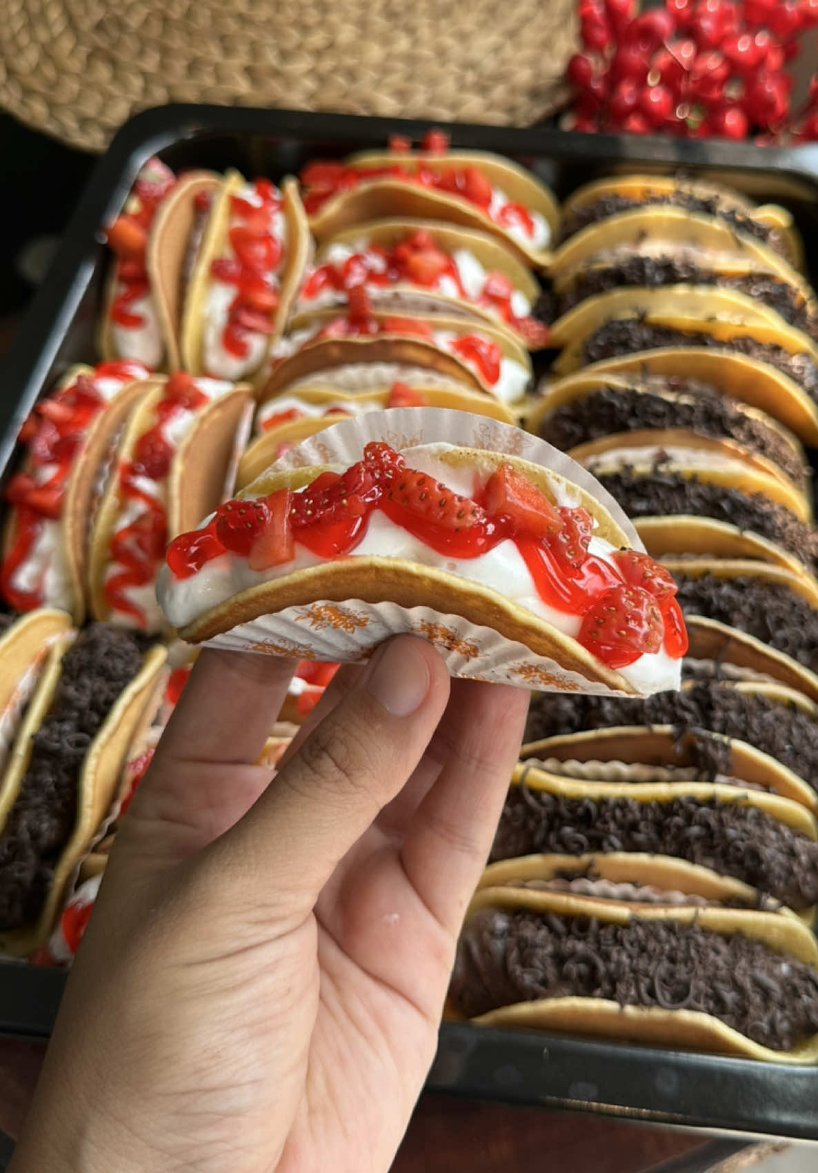 10 menit posting di grup jubel langsung ludes, jajanan yg sempet viral korean pancake #kebahagiaandaricokelat #septiyapramawati #masakjadigampang @ColattaRumahan @Haan Indonesia 