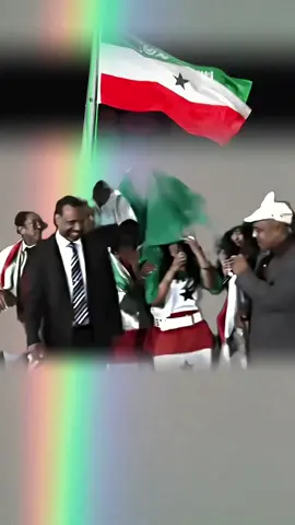 calanyow ha dhicin sahra halgan#hargeysa_somaliland💚☁️❤ #fyp #foryou #videoviral #foryourpages #somalilander💚🤍❤️ #