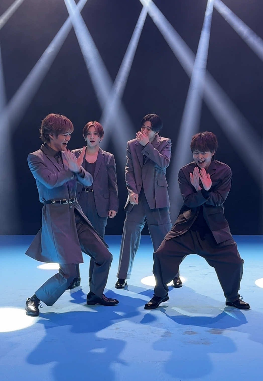 ニコニコ兄弟☺️ 有岡・薮 #HSJ_encore 💐  📺Official Music Video on YouTube!! 🎧Stream & Download!! #HeySɑyJUMP