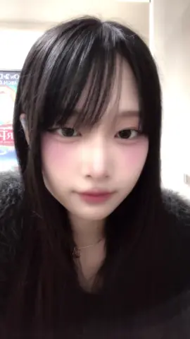 可愛くなんか食べる動画撮ろうと思ったけど何も思いつかないまま終わったやつ。ほんとになんもないから最後まで見なくていい。 #05 #千葉 #ピノ 