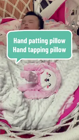 Kung nasanay yung baby niyo na tinayapik pag pinapatulog eh mag checkout na kayo nitong hand tapping pillow available sa yellow basket natin👌 #handtappingpillow #handpillow #tappingpillow  #palmpillow #handpattingpillow 