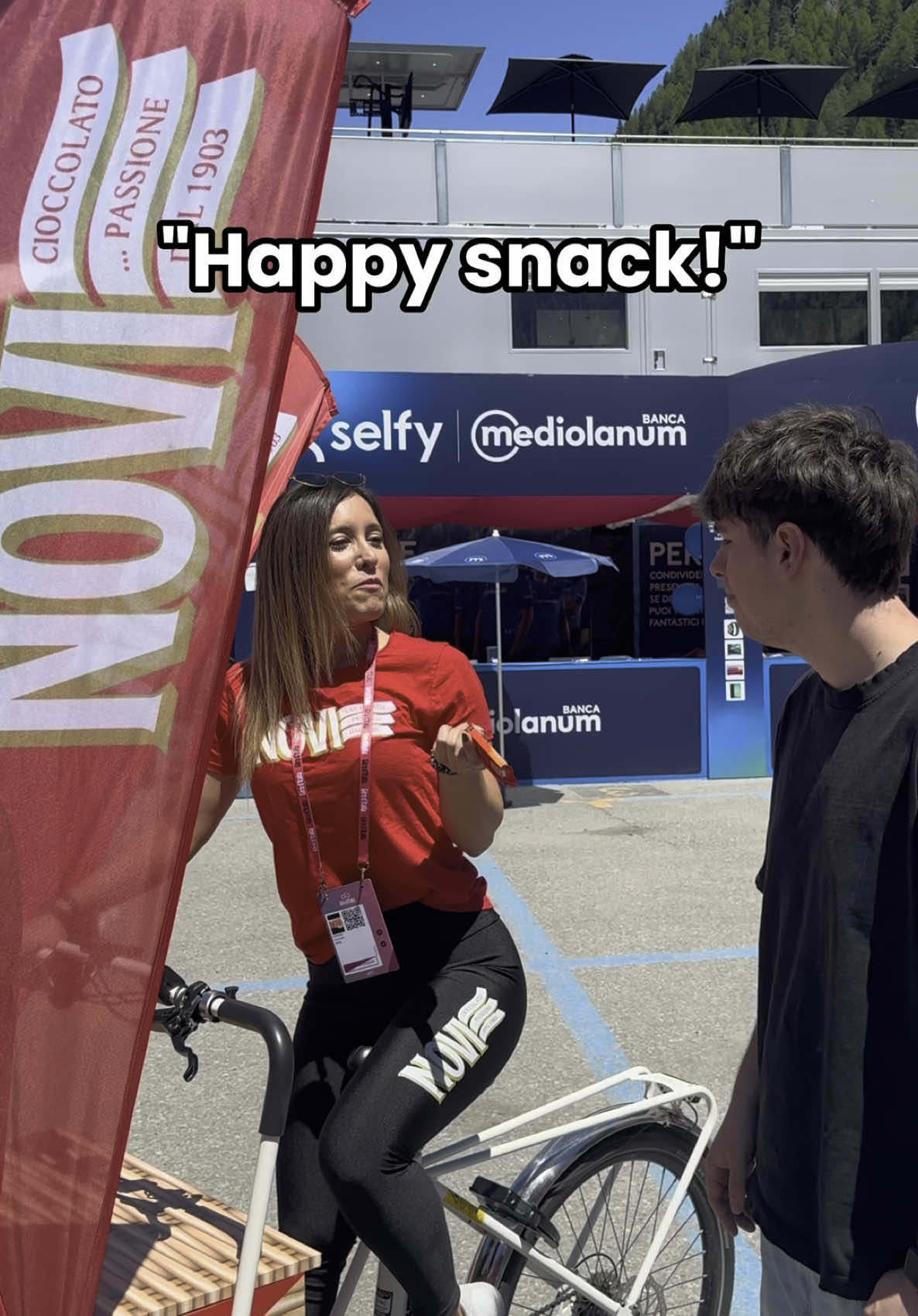 There's always time to share a snack and a moment with Novi 🍫❤️ #GirodItalia #Novi