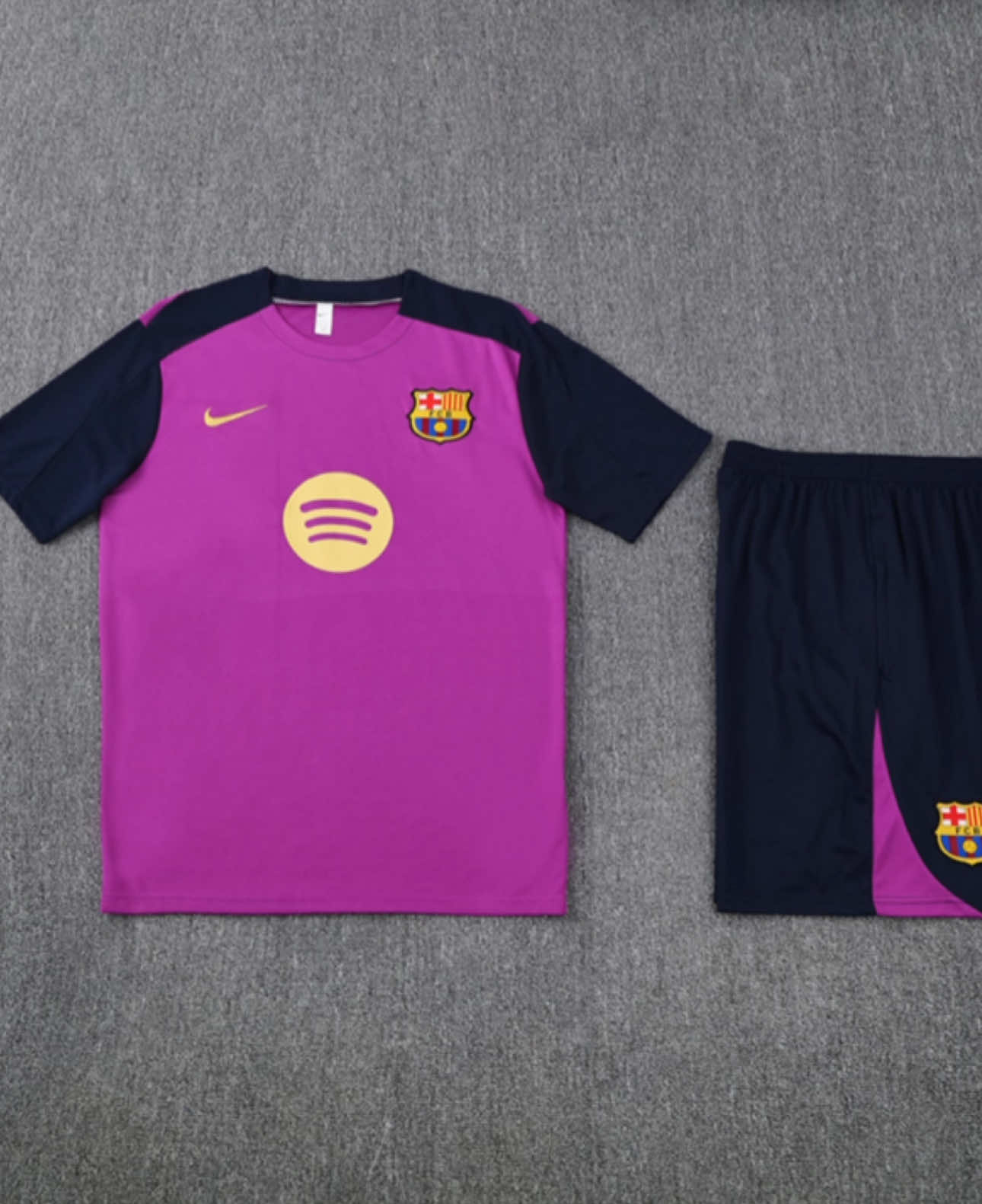 👉🏻⚽️2025-26 Barcelona Adult/Kid Purple Training Kits ^ . ^ #uefa #europechampion #fifa #worldcup2025  #PremierLeague #copaamerican #ligue1  #bundesliga #seriea #laliga #eredivisie #laliga #primeiraliga #saf #football #jersey #tracksuit #hoodies #jackets #jersey #shirt 